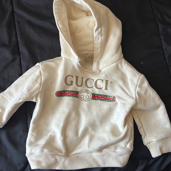 BABY GUCCI SWEATSUIT WORN TWICE SIZE 6-9 MONTHS - Picture 3 of 3